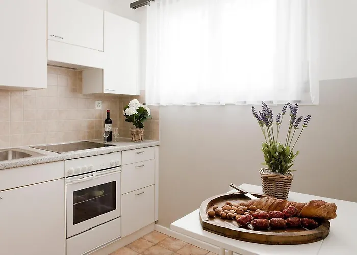 Apartmán Michele - Utoring-11 By Interhome Ascona