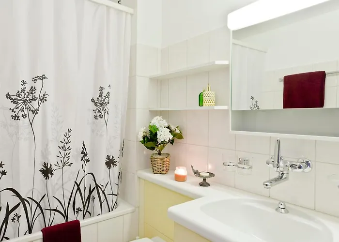 Michele - Utoring-11 By Interhome